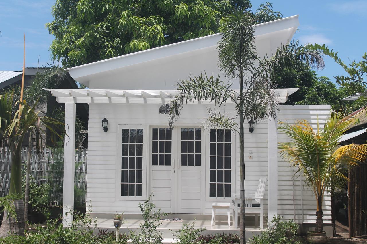 Casa Blanca Gili Air Hotel Buitenkant foto