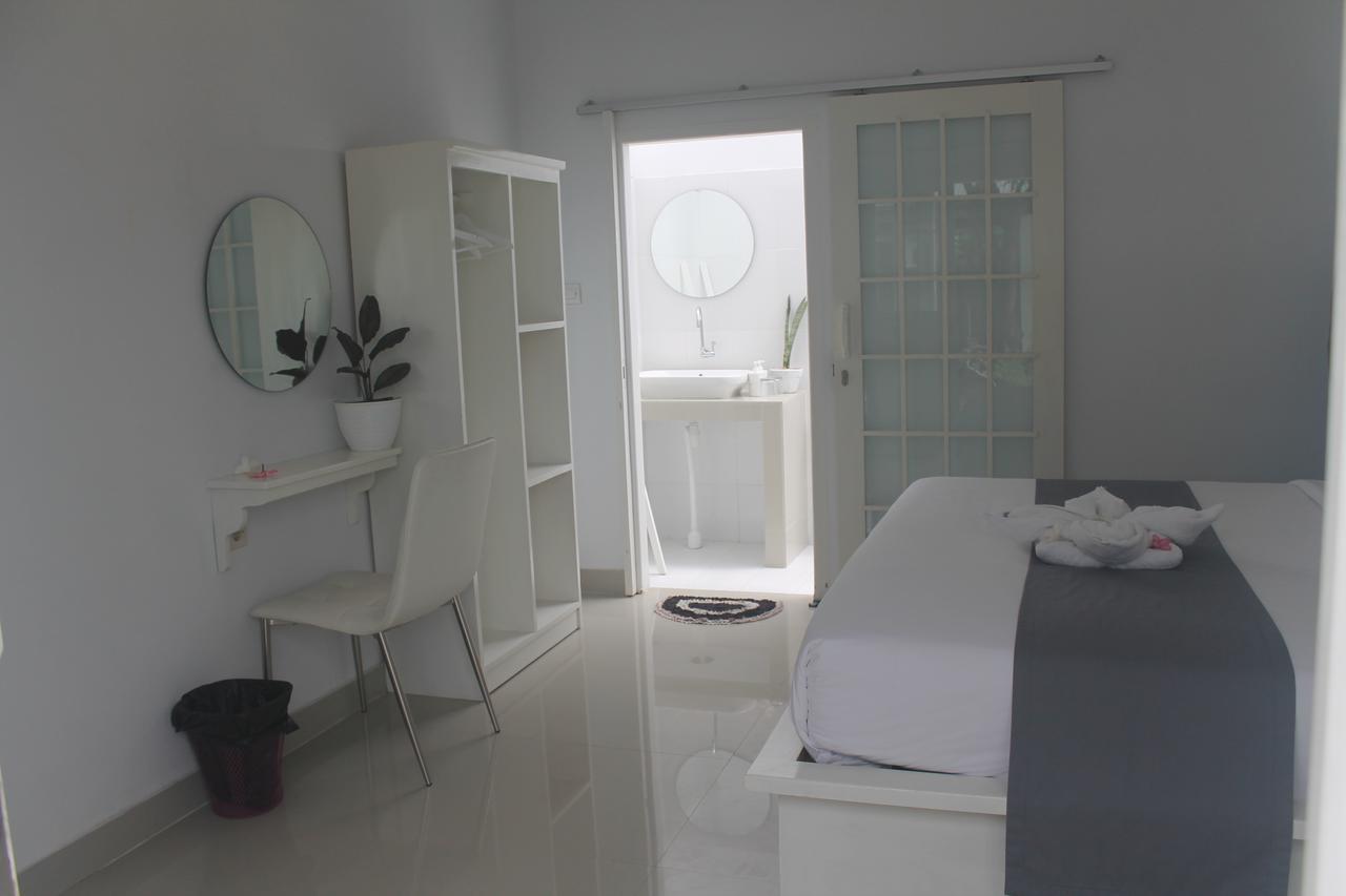 Casa Blanca Gili Air Hotel Buitenkant foto