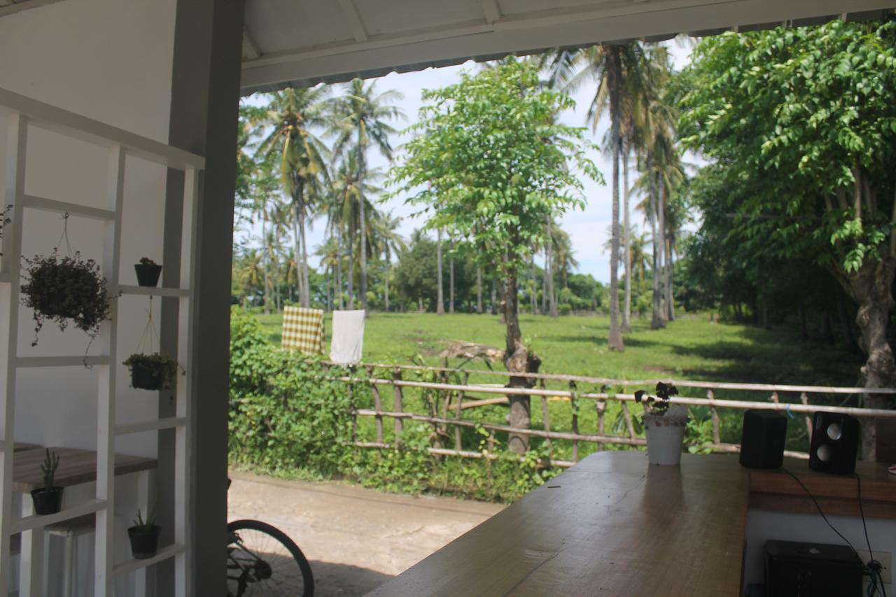 Casa Blanca Gili Air Hotel Buitenkant foto