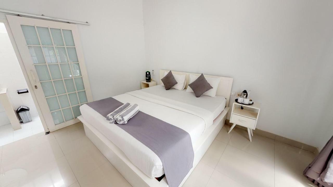 Casa Blanca Gili Air Hotel Buitenkant foto
